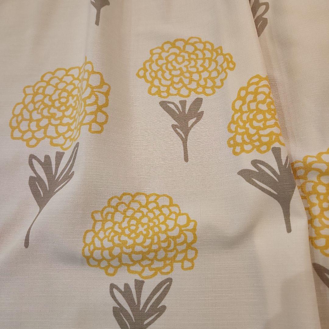 五洋インテックス　ロッコ　カーテン２窓分(計４枚)