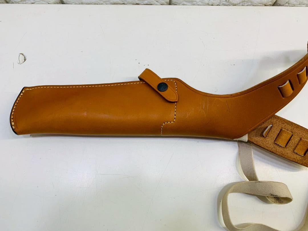 55Z イーストA 296 レザーホルスター 調整可能ストラップ ガンホルダー