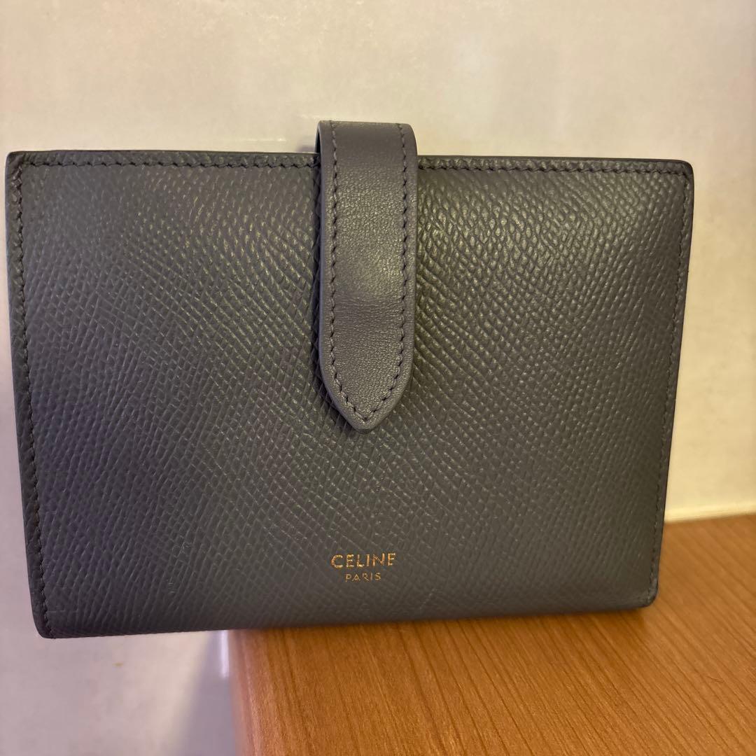 美品　CELINE グレー 二つ折り財布