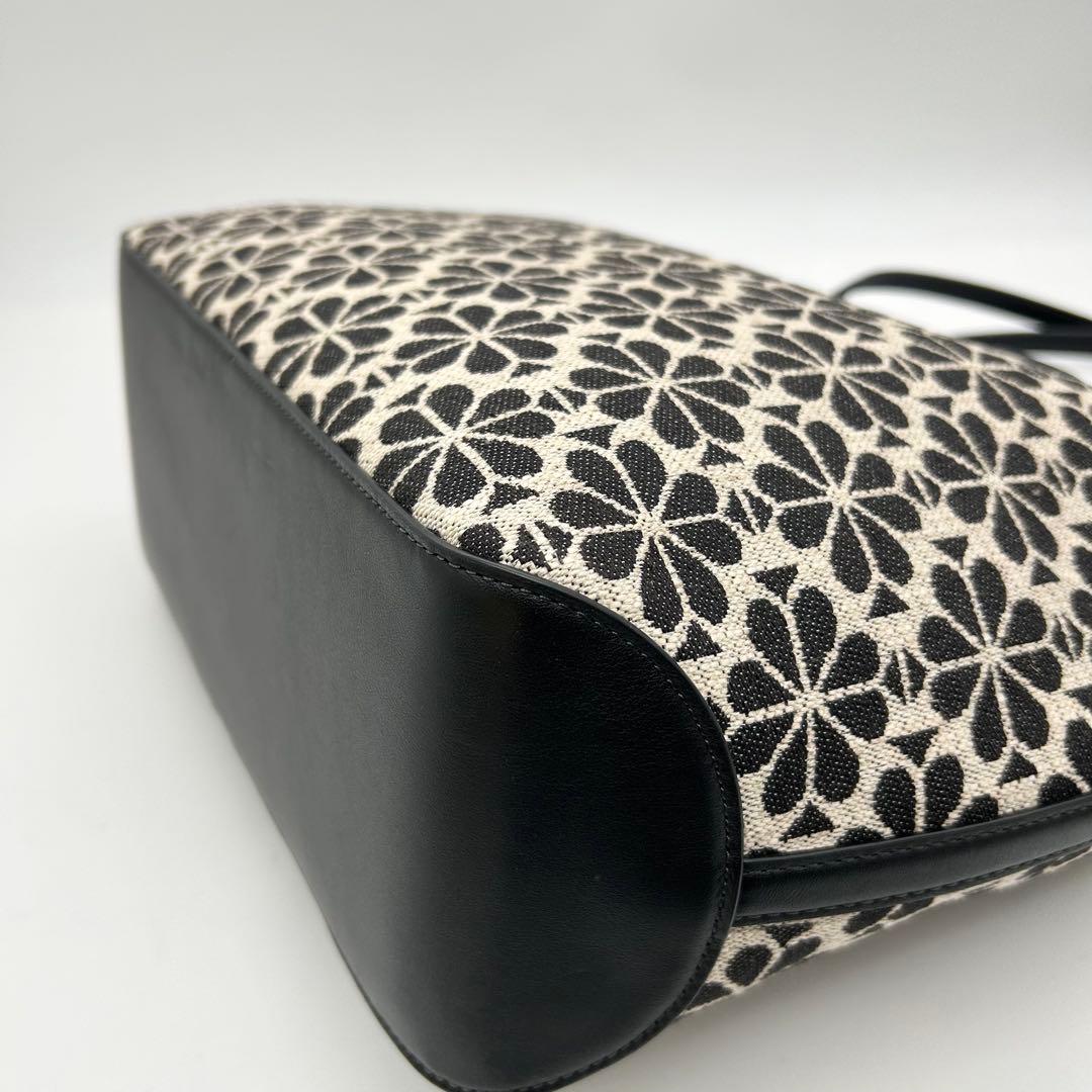 未使用　ケイトスペード　トートバッグ　花柄　ロゴ　ジャガード　A4◎　肩掛け◎