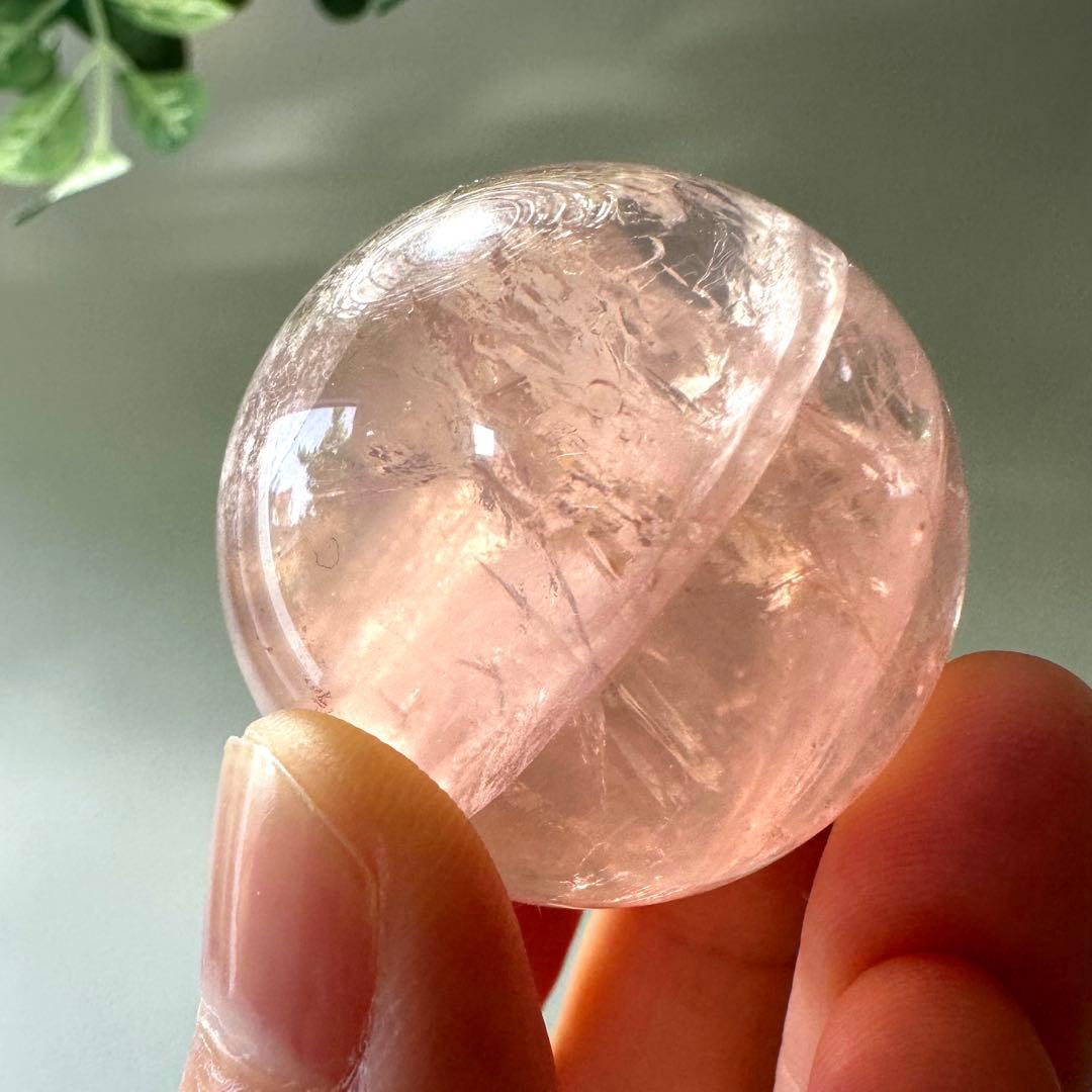 ジェミー　ローズクォーツ　高品質　スフィア　ローズクォーツ　3.4㎝　56.3g