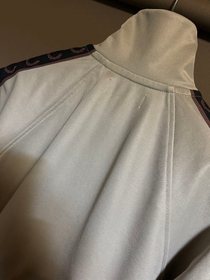 ✨超美 FRED PERRY / Contrast Tape Track JKT