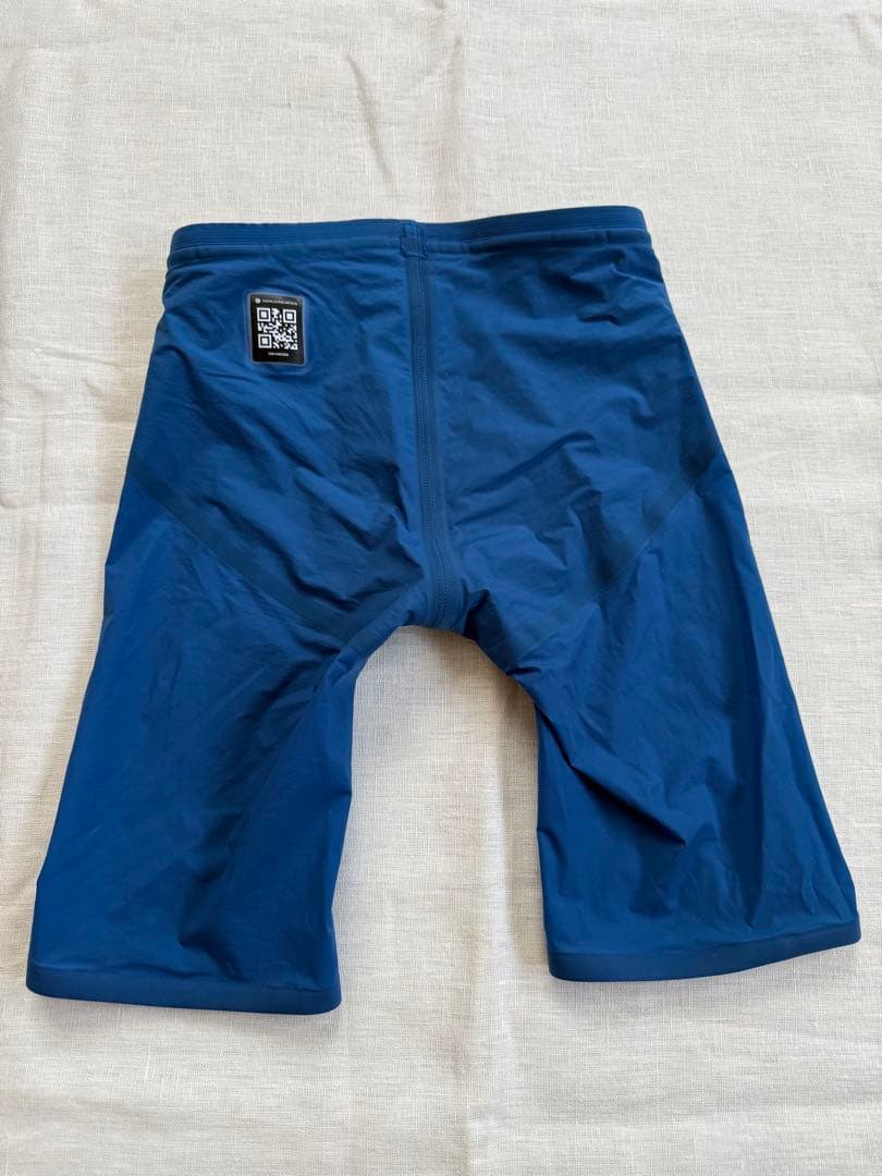 arena アクアフォースARN-4003M 【Mサイズ】 競泳レース用