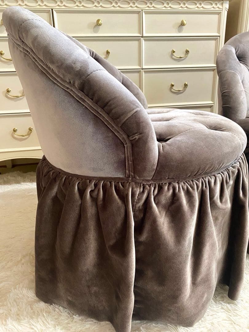 ♥️ かき ♥️美品 メゾンドシェリー グレイッシュブラウン １脚 Ｂ♥️