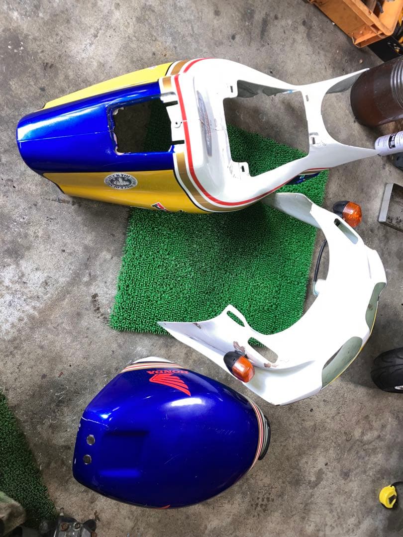 NS-1 カウルセット　アッパー　シート　メットインカバー　ロスマンズ