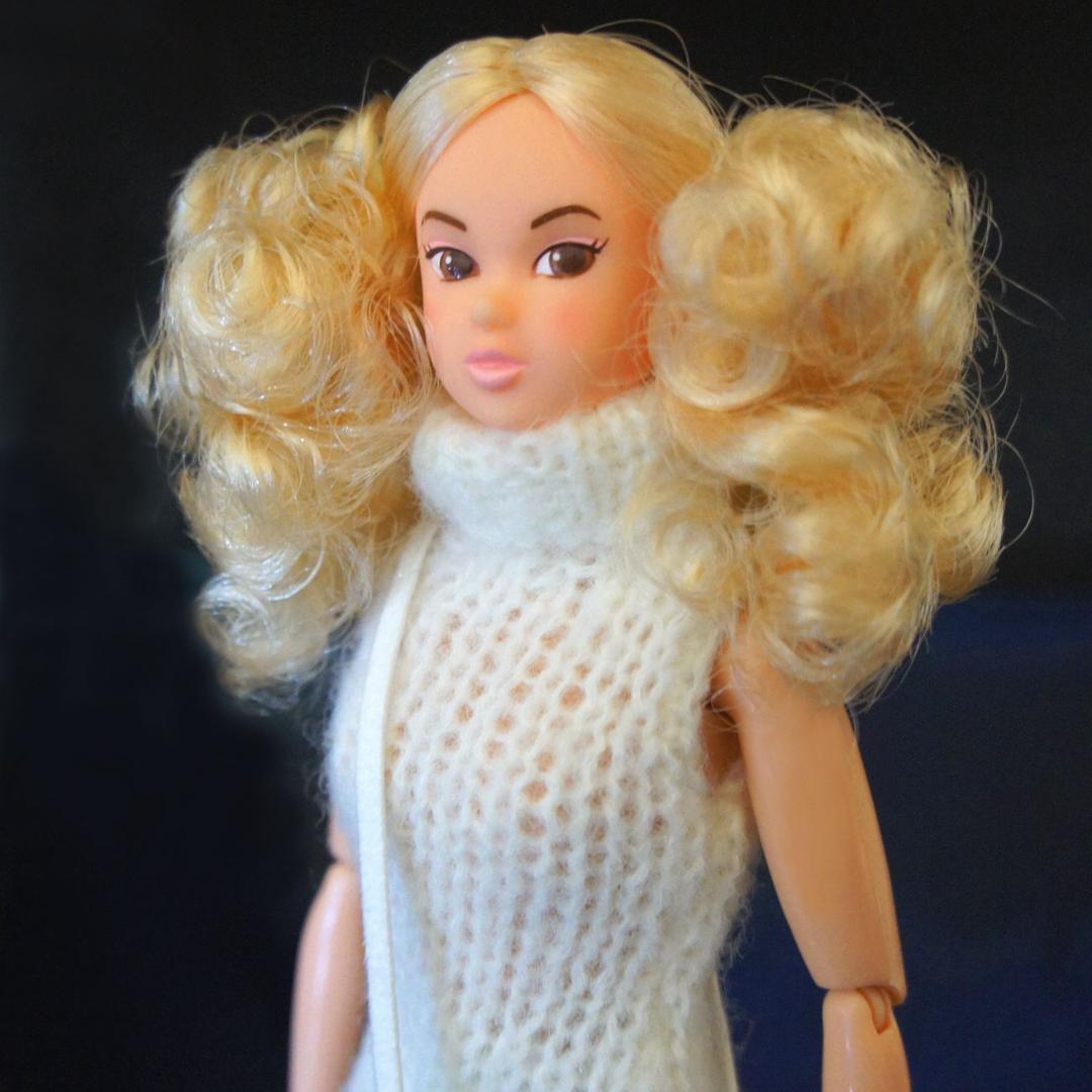 超激レア！【非売品／新品未使用】momoko 02HM 関係者への少数配布品