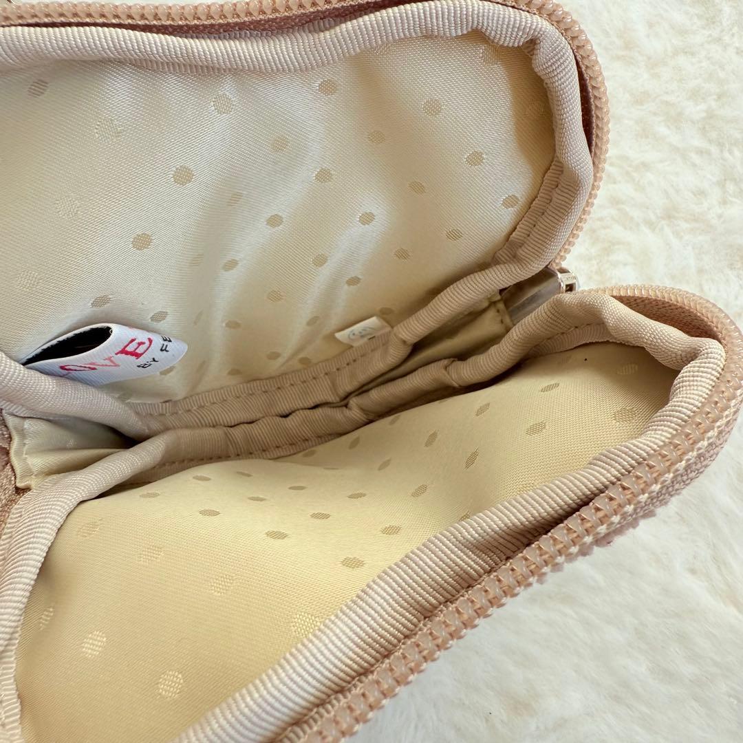 ラブラリーバイフェイラー　ハート型ポーチ　ベージュ