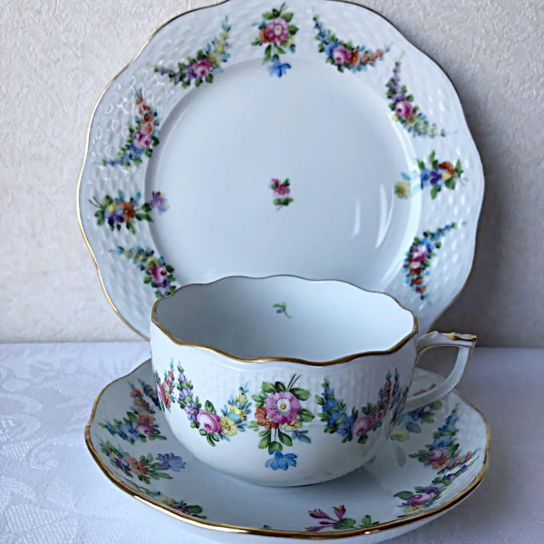 未使用　手描き　ヘレンド　リヒテンシュタインブーケ　カップ＆ソーサー＆プレート