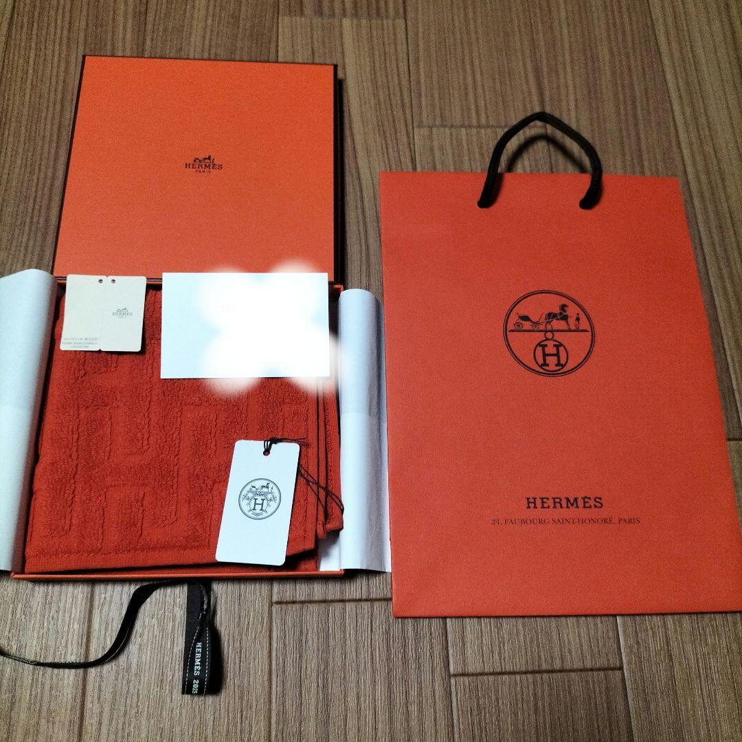 ゆうゆうん　新品未使用 HERMES 高島屋 ギフト タオルハンカチ