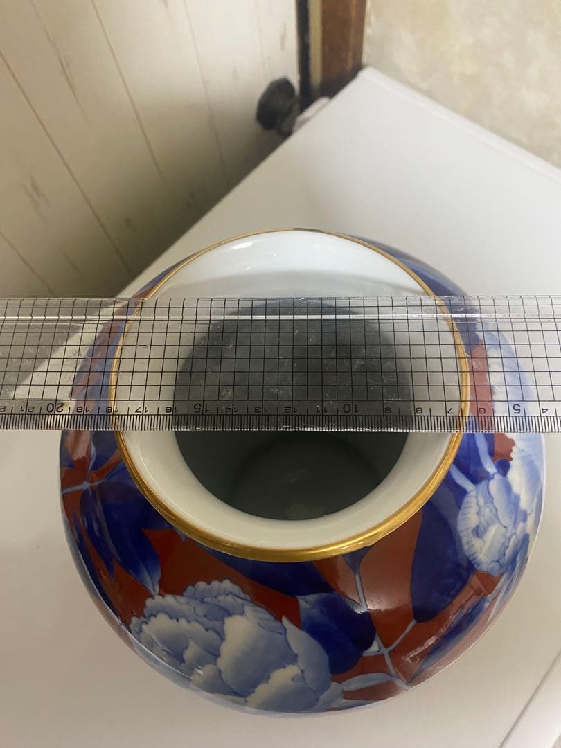 深川製磁 花瓶 牡丹 外赤 金彩 花活　金彩