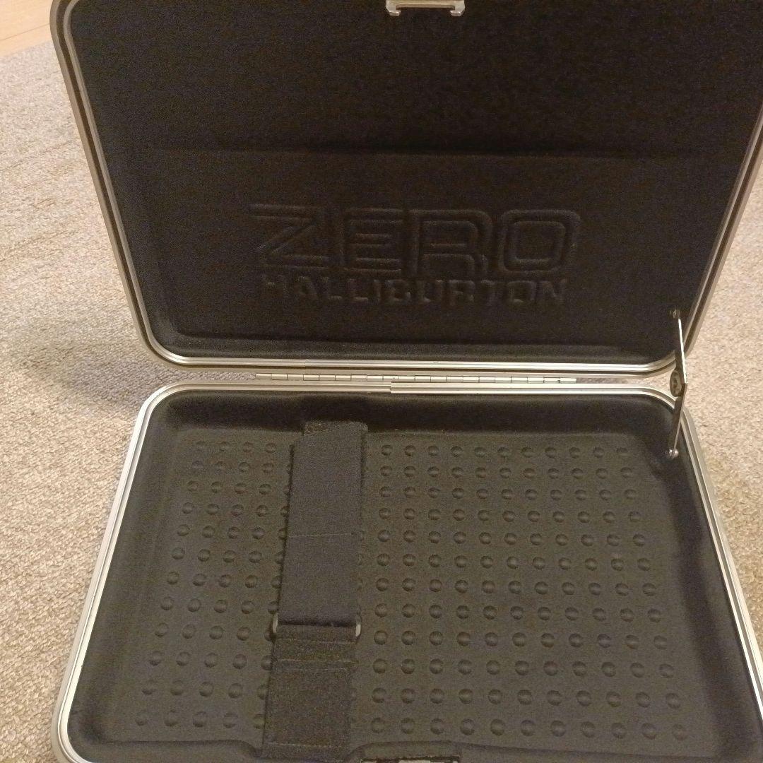 ZEROHALLI ゼロハリバートン アタッシュケース