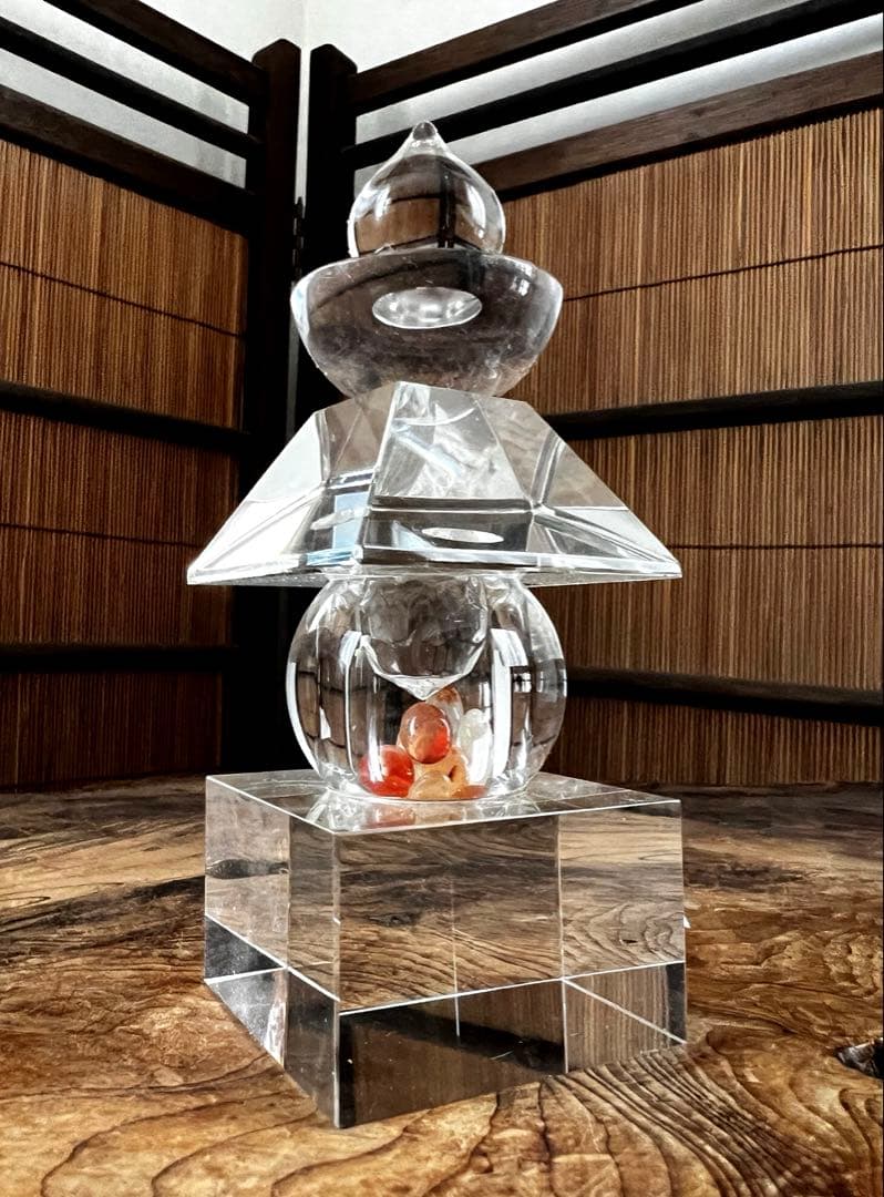 仏教美術 五輪塔 舎利塔 クリスタル