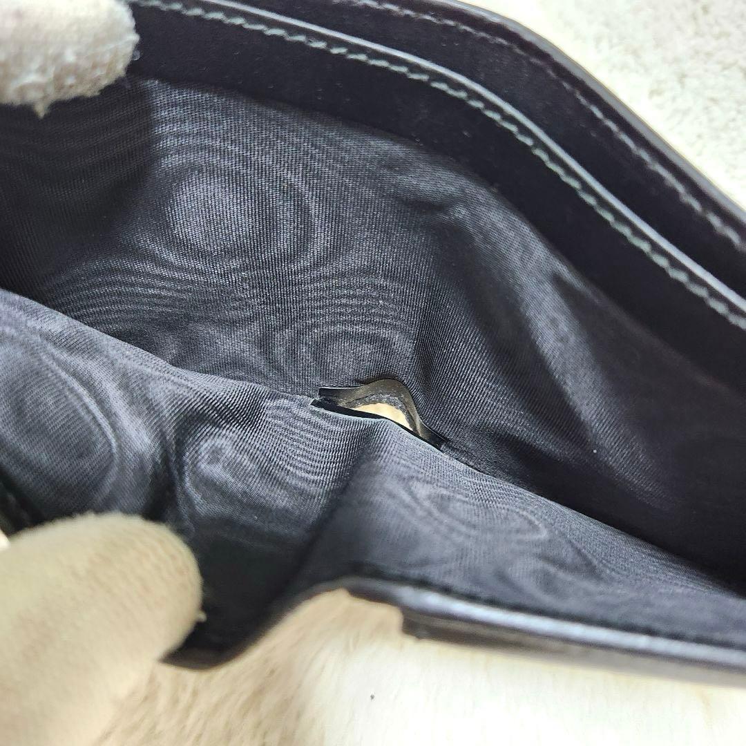 ✨極美品✨グッチ　二つ折り　小銭入れ　スネーク　アニマリエ　PVC メンズ