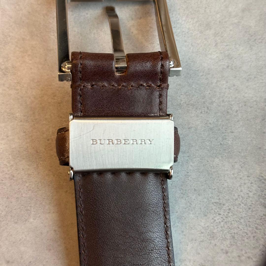 BURBERRY ホースロゴ　レザーベルト　ブラウン