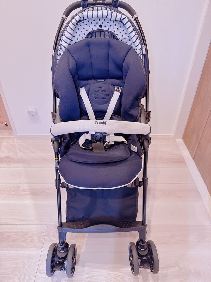 希少 美品 ベビーカー コンビ スゴカルα 4キャス Light エッグショック