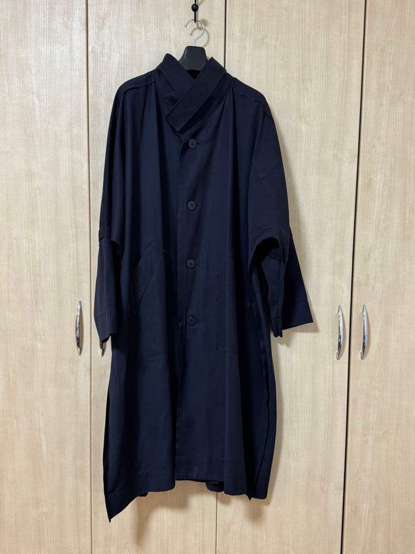  PLISSE ISSEY MIYAKE Press Coat ネイビー