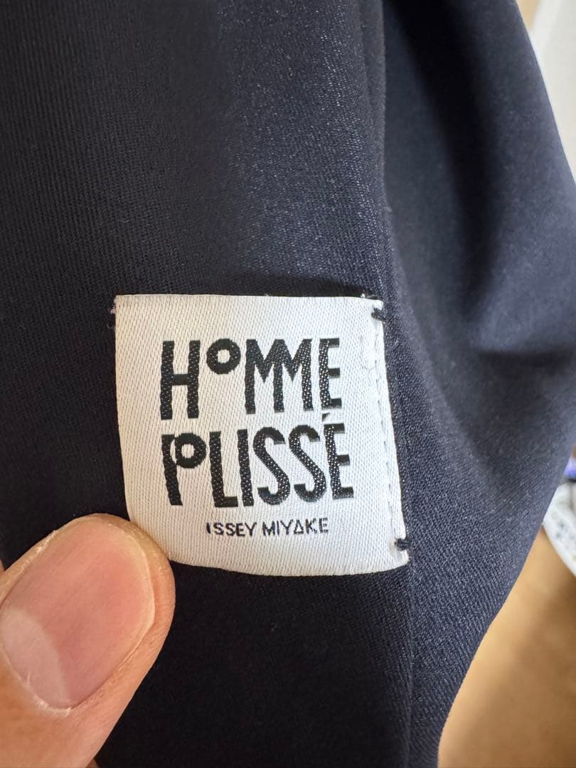  PLISSE ISSEY MIYAKE Press Coat ネイビー