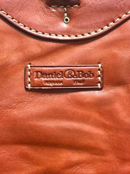 【新品未使用】ダニエル&ボブ　ショルダーバッグ　レザー　タグつき