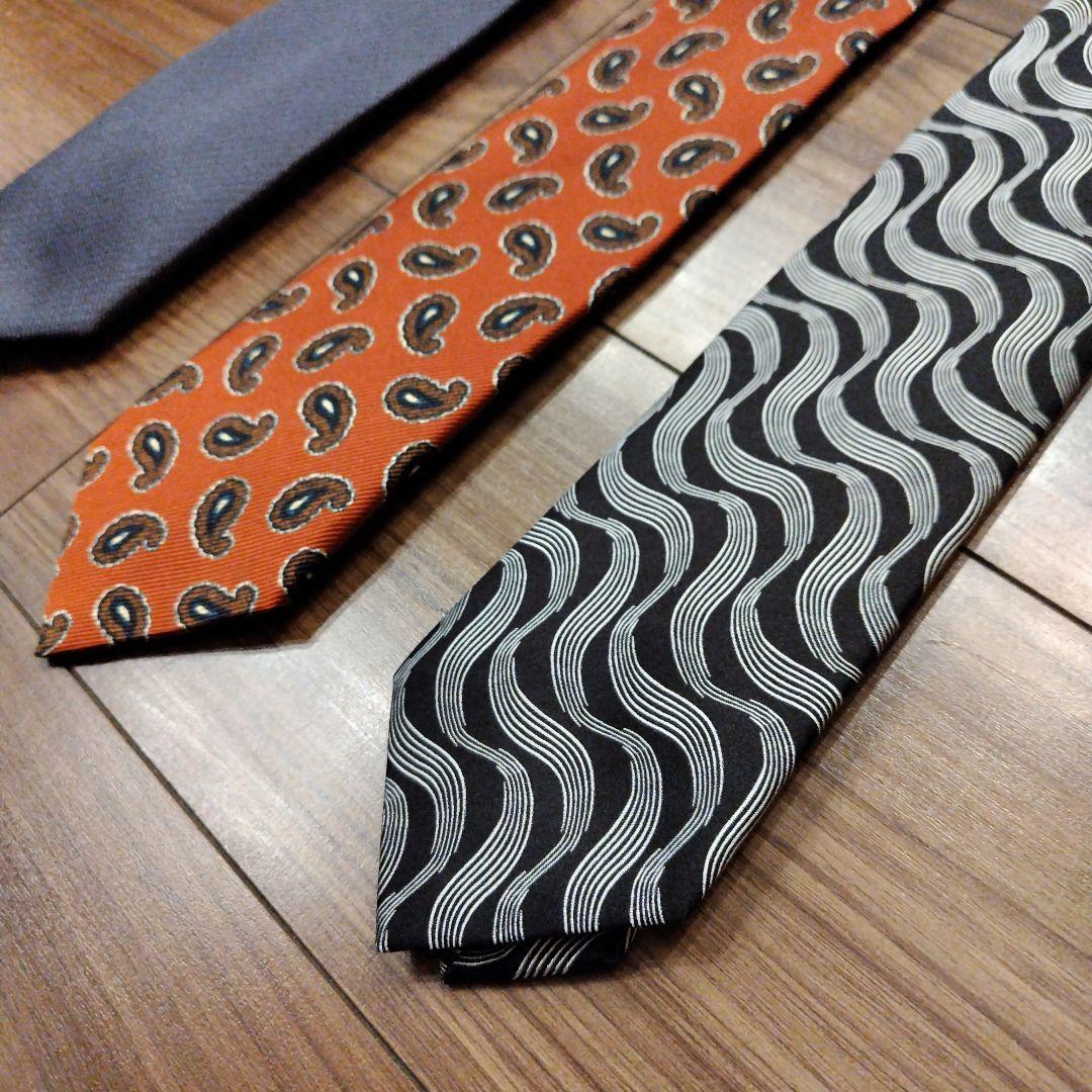 Holliday ＆ Brown など、ネクタイ 3本セット