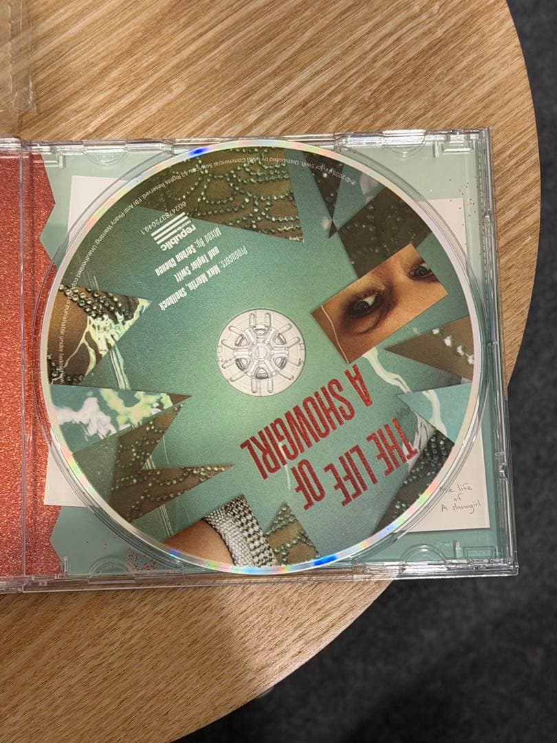 THE LIFE OF A SHOWGIRL CDサインPHOTO2④