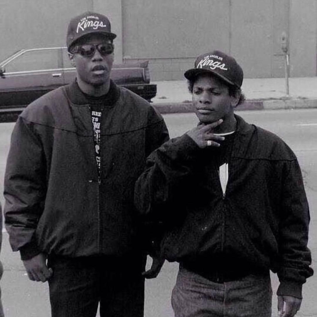 ひ*ろ様 カップショルダージャケット　ダービージャケット　L ブラック　ゴールド