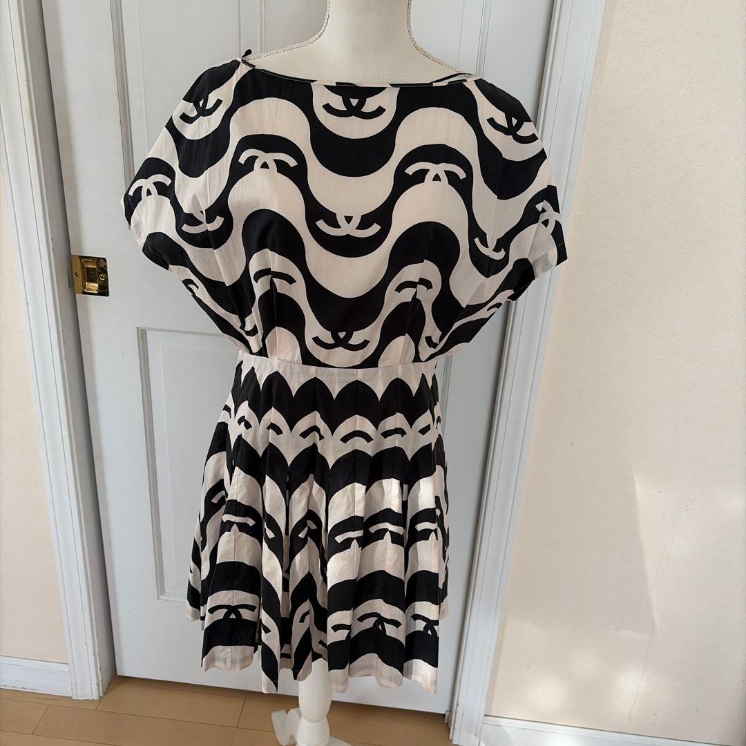 シャネル　CHANEL波模様フレアワンピース