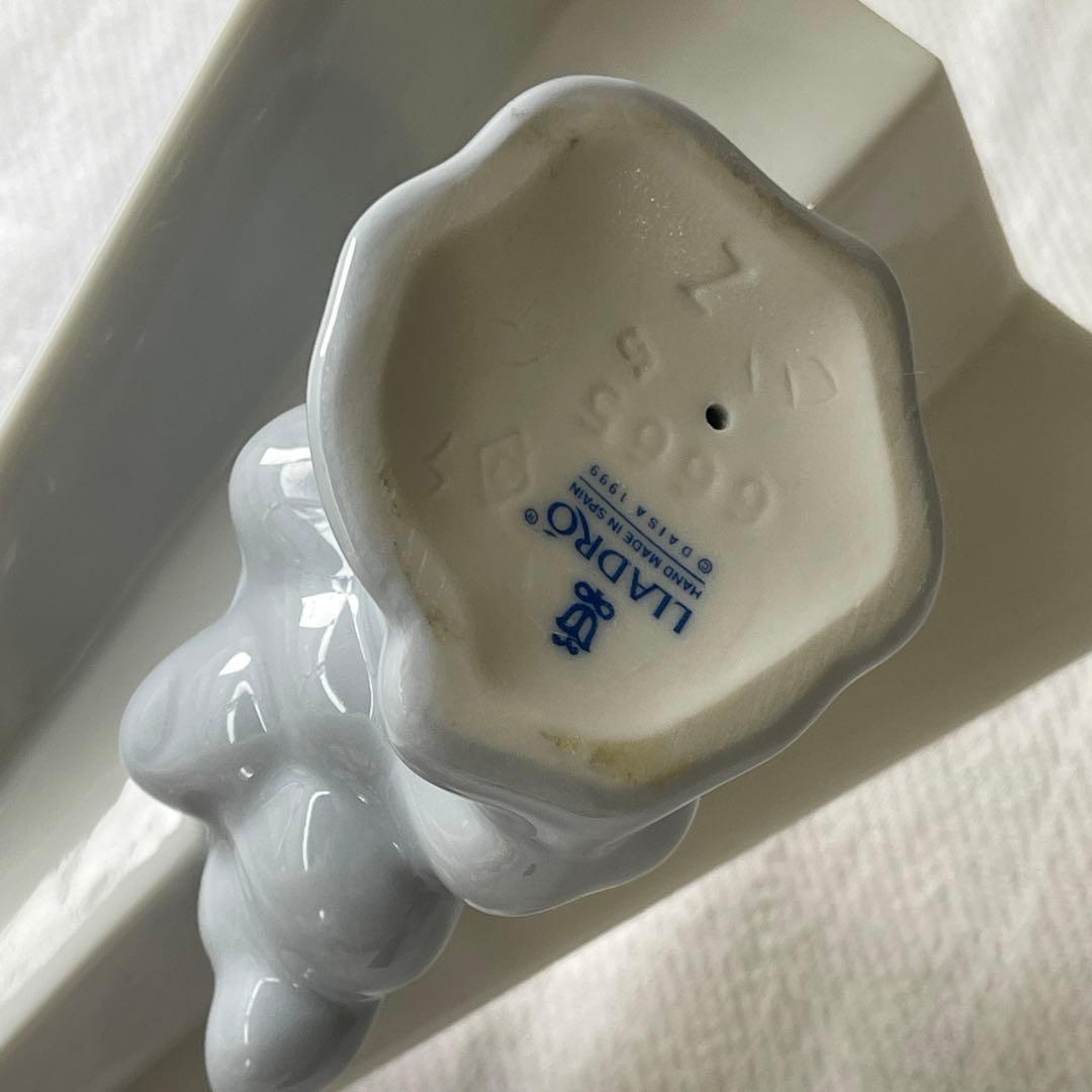 LIADRO リアドロ 犬と紙飛行機 可愛いパイロット Lladró 犬の置物