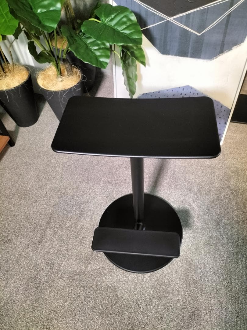 MAGIS カウンタースツール　展示品　参考価格¥90,200　(518)