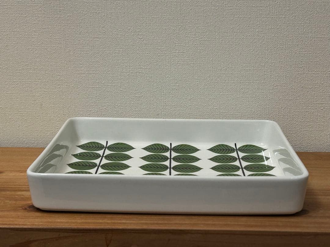 グスタフスベリ BERSA ベルサ 角プレート Stig Lindberg