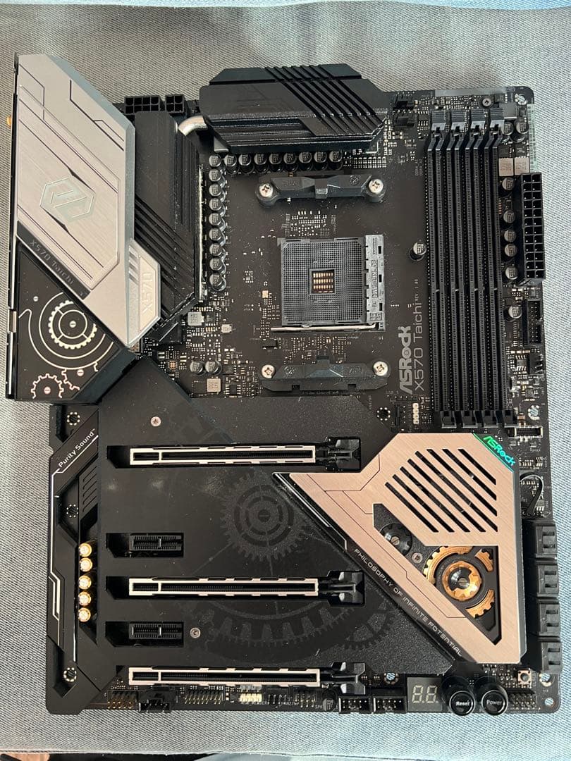 ASRock X570 Taichi マザーボード