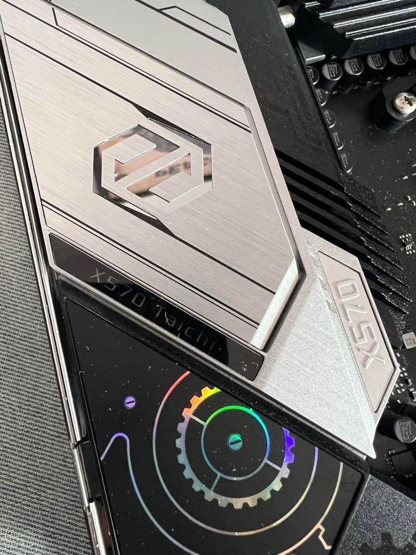 ASRock X570 Taichi マザーボード