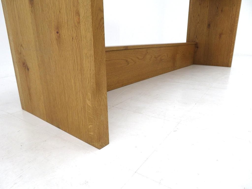 展示品　クラッシュゲート　オーク材　カウンターテーブル　キッチン　カフェ