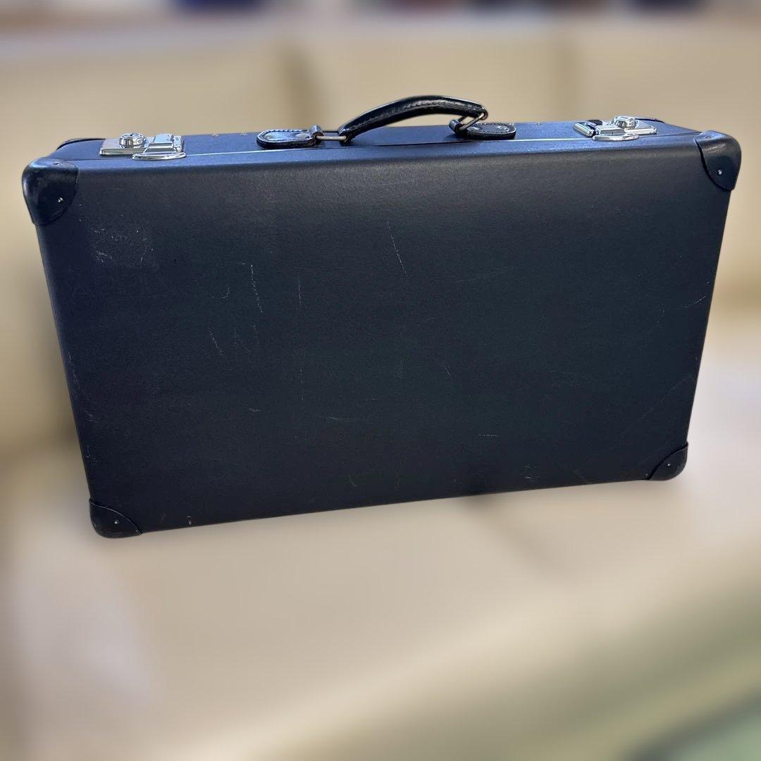 グローブトロッター、スーツケース