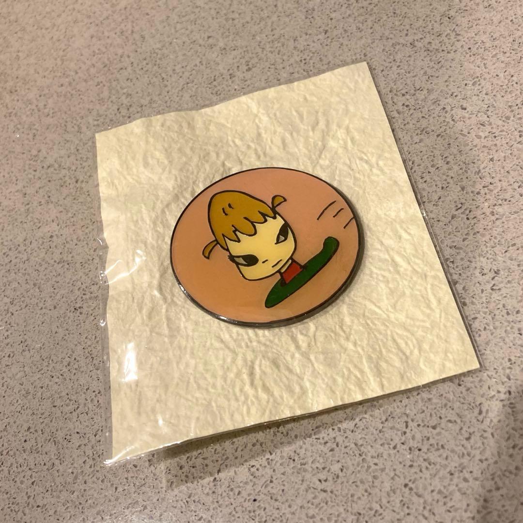 奈良美智　ピンバッチ　YOSHITOMO NARA