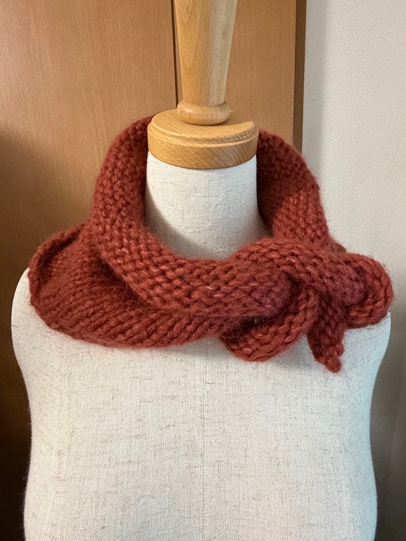 アルバムディファミリア　HAND KNITTED SCARF