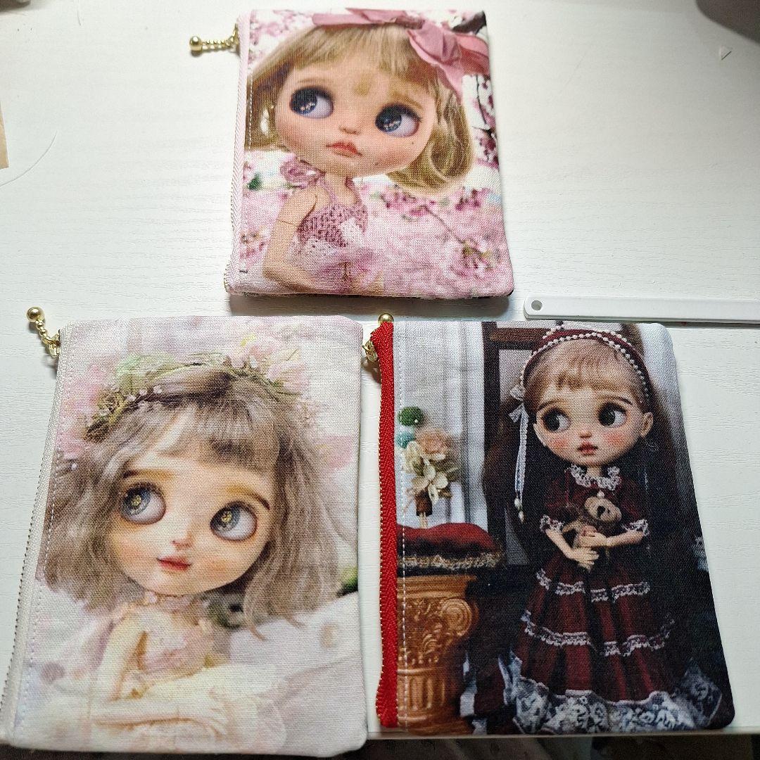 可愛い女の子パネル生地　ハンドメイド　フラットポーチ