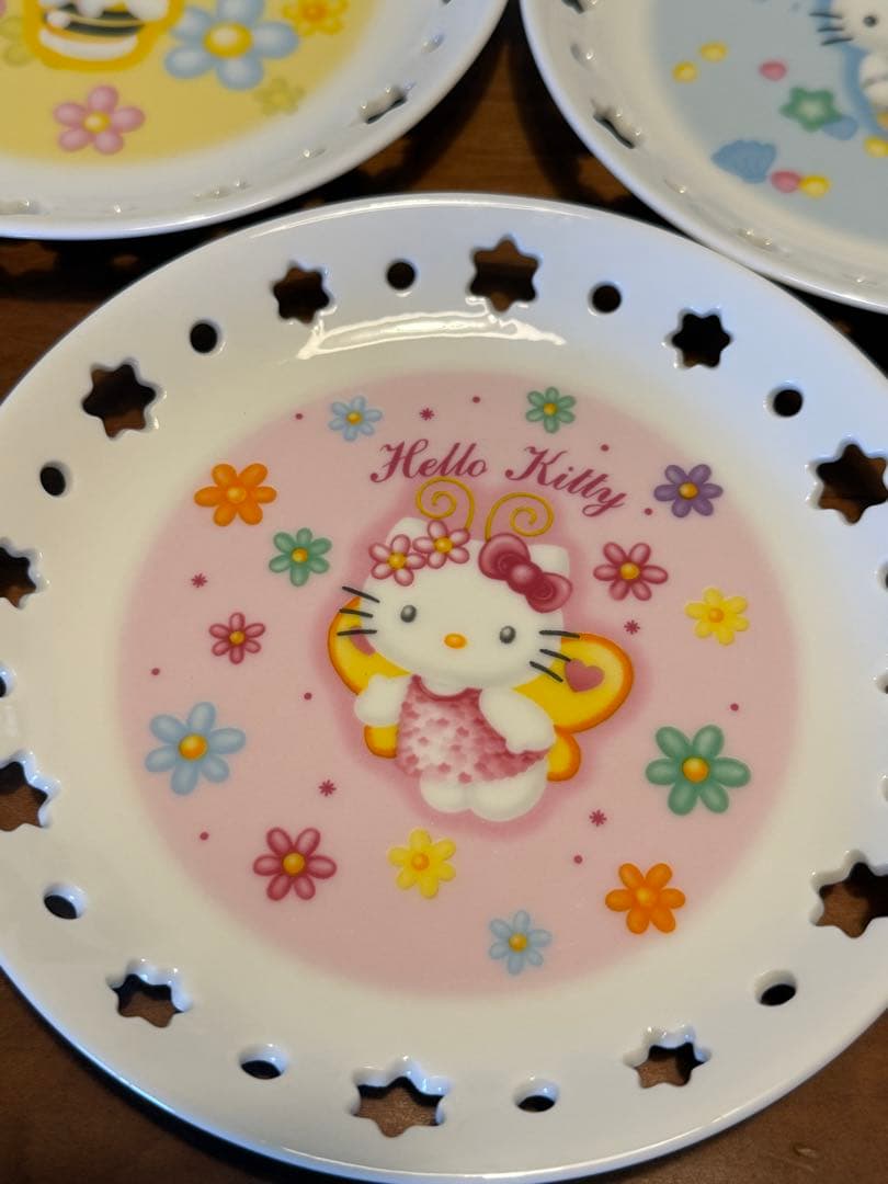 ハローキティ　25th お皿　5枚セット