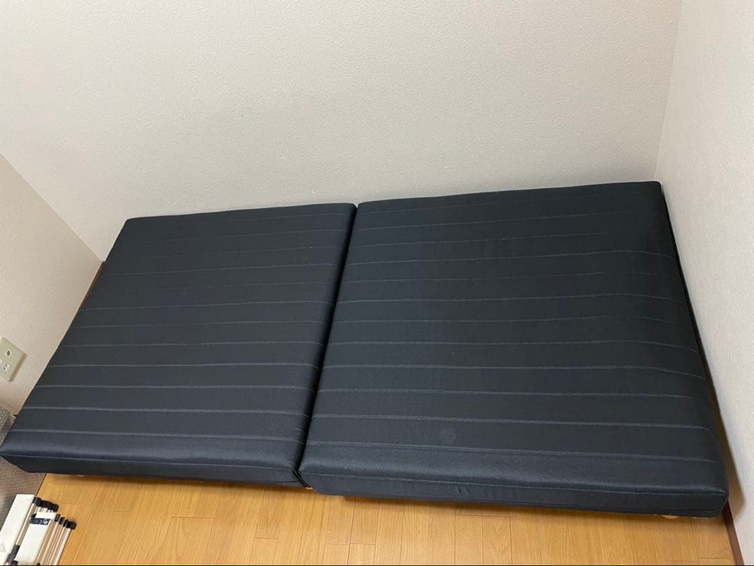 期間限定出品❗️ Clerus 脚付きマットレスベッド ブラック　シングル