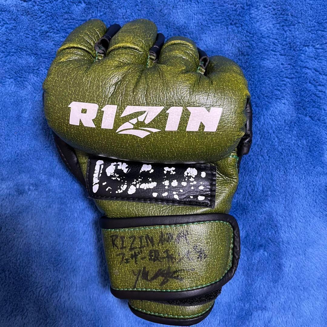 M*a様 超貴重！RIZIN 斎藤裕選手 Mサイズ直筆サイングローブ