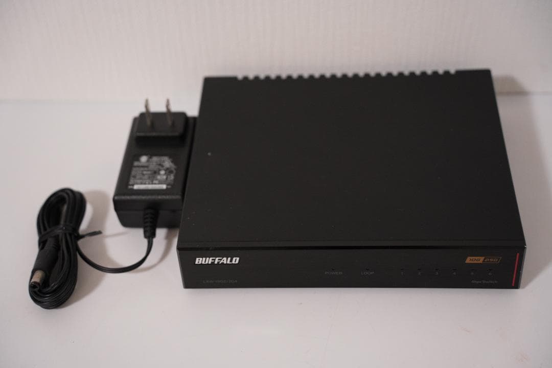 バッファロー 10GbE2.5GbE スイッチングハブ LXW-10G2/2G4
