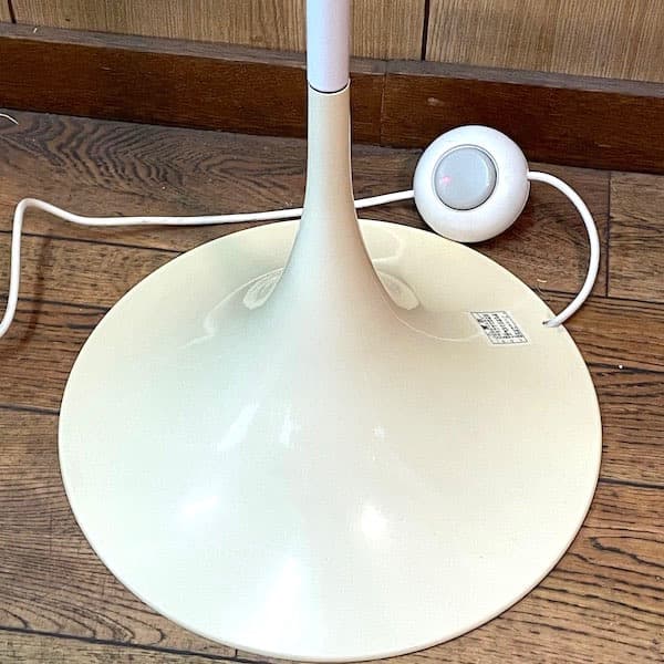 正規品　ルイスポールセン　パンテラ　フロアライト　中古　訳あり　スタンドライト