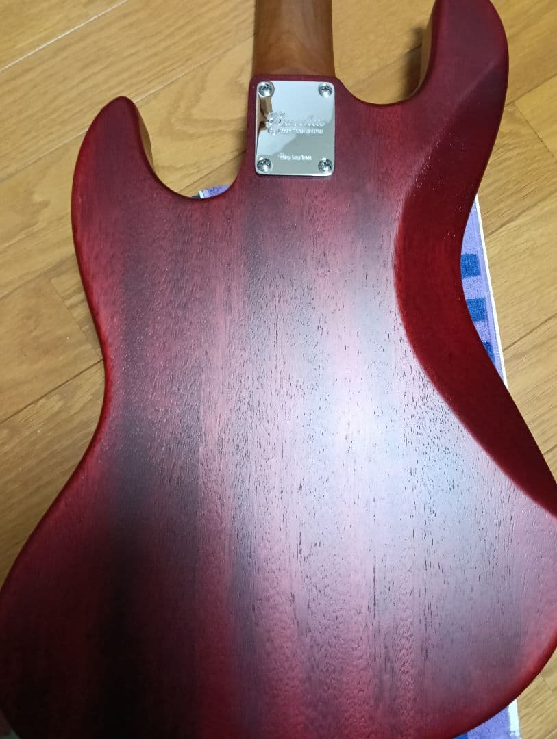 Bacchus ジャズベース wl4-qm rsm/m red
