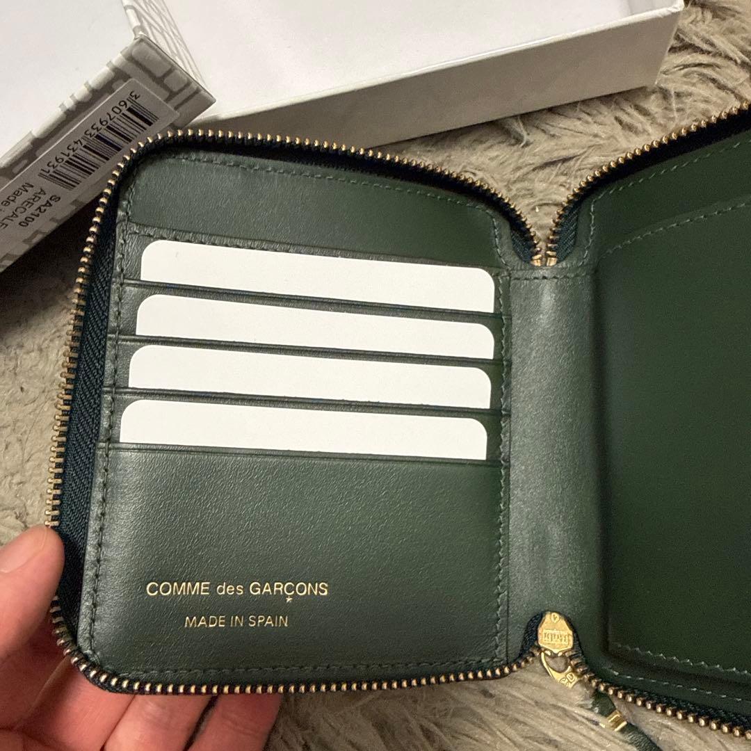 COMME des GARÇONS 二つ折り財布 新品未使用