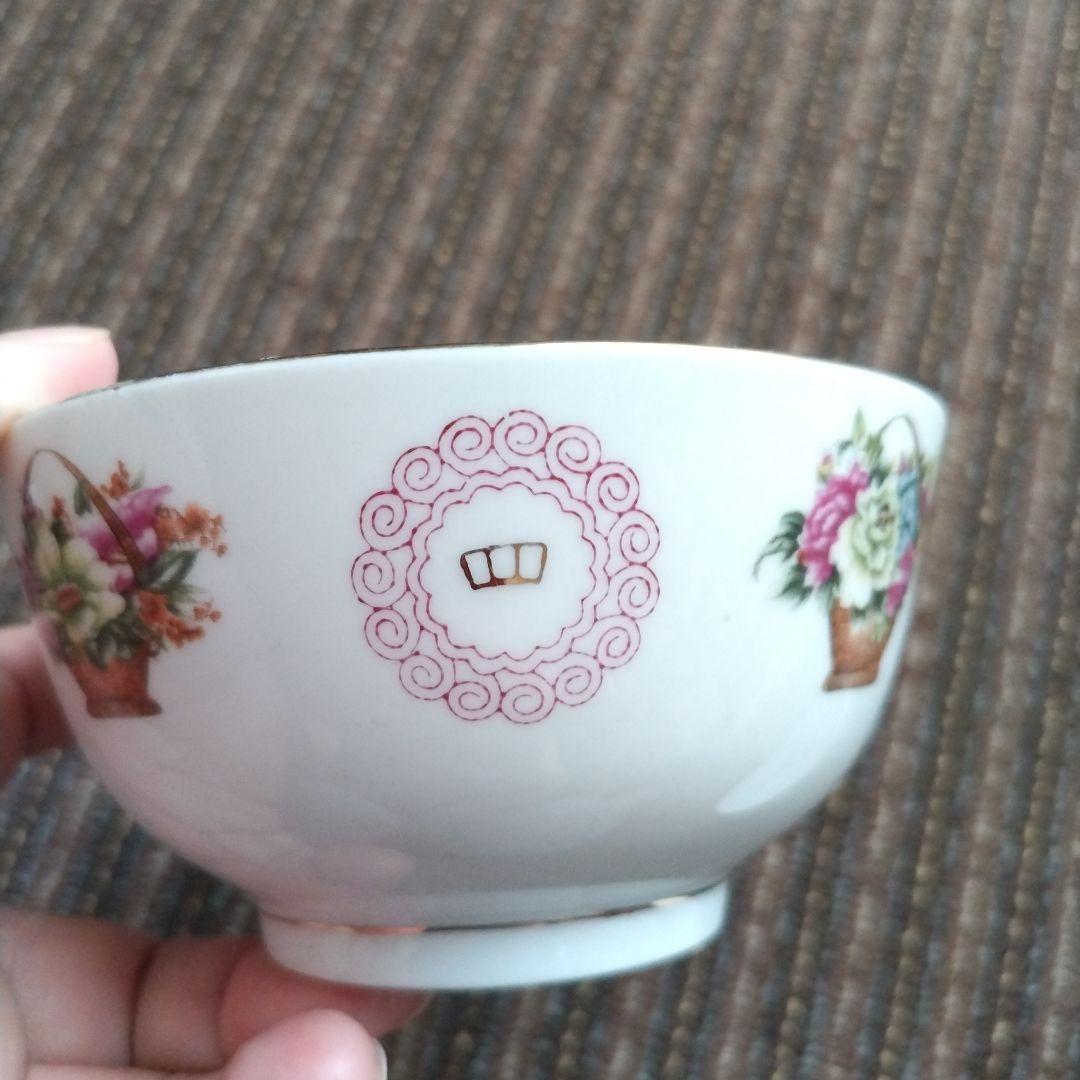 中国醴陵　花籠柄　「四季豊収」茶碗　２客セット