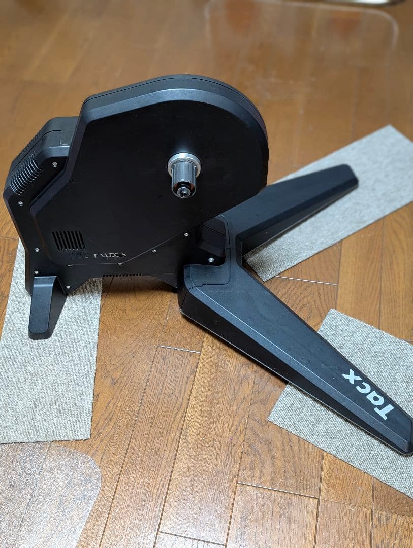 Tacx Flux S スマートトレーナー