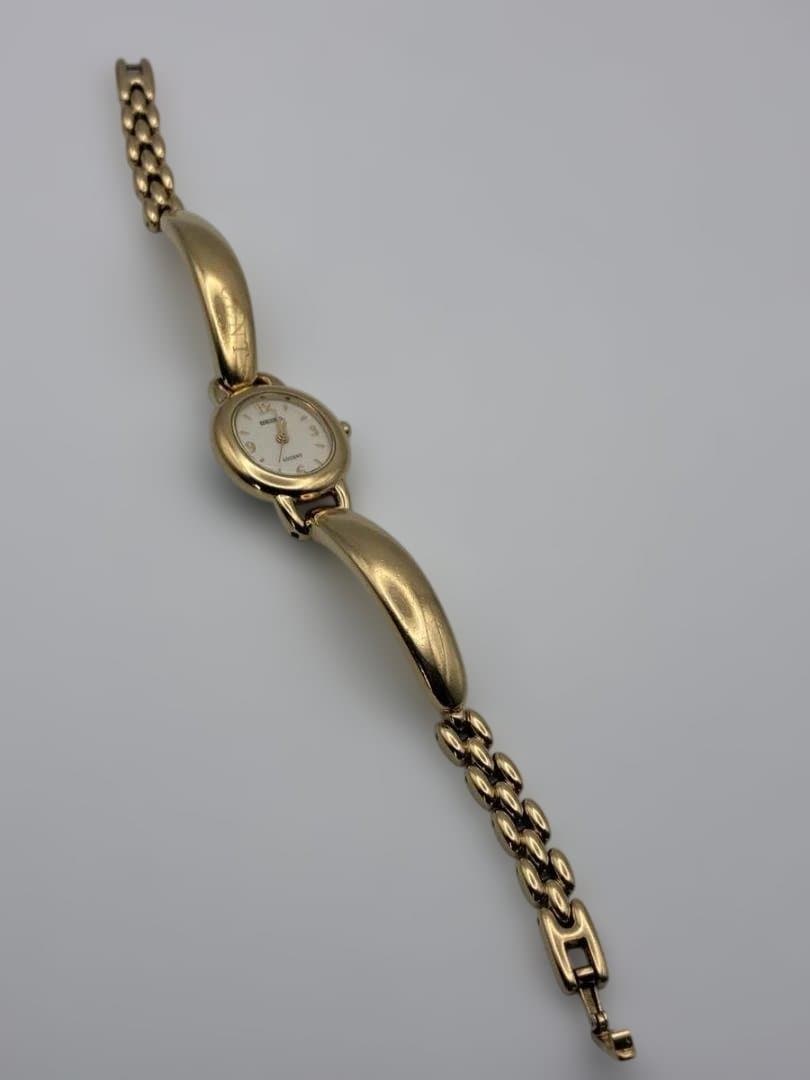 セイコールーセント腕時計　ゴールド　クオーツ　バングルタイプ　レディース　稼働