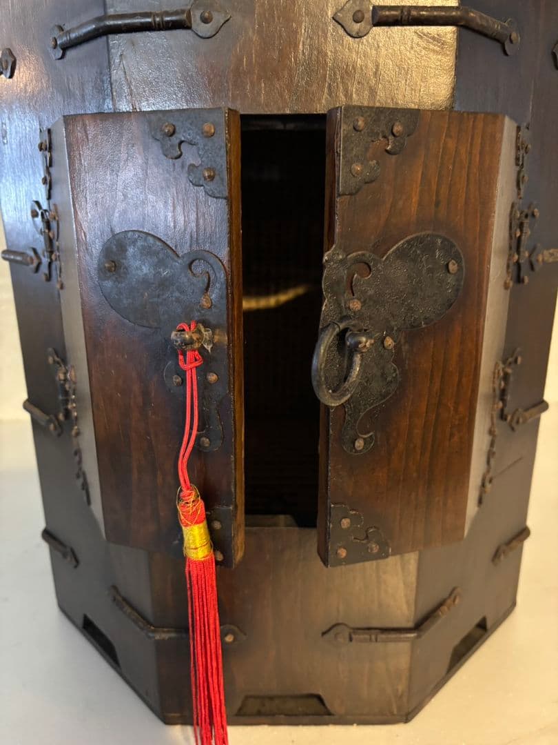 李朝家具 　木製八角形　帽子入れ　 収納箱