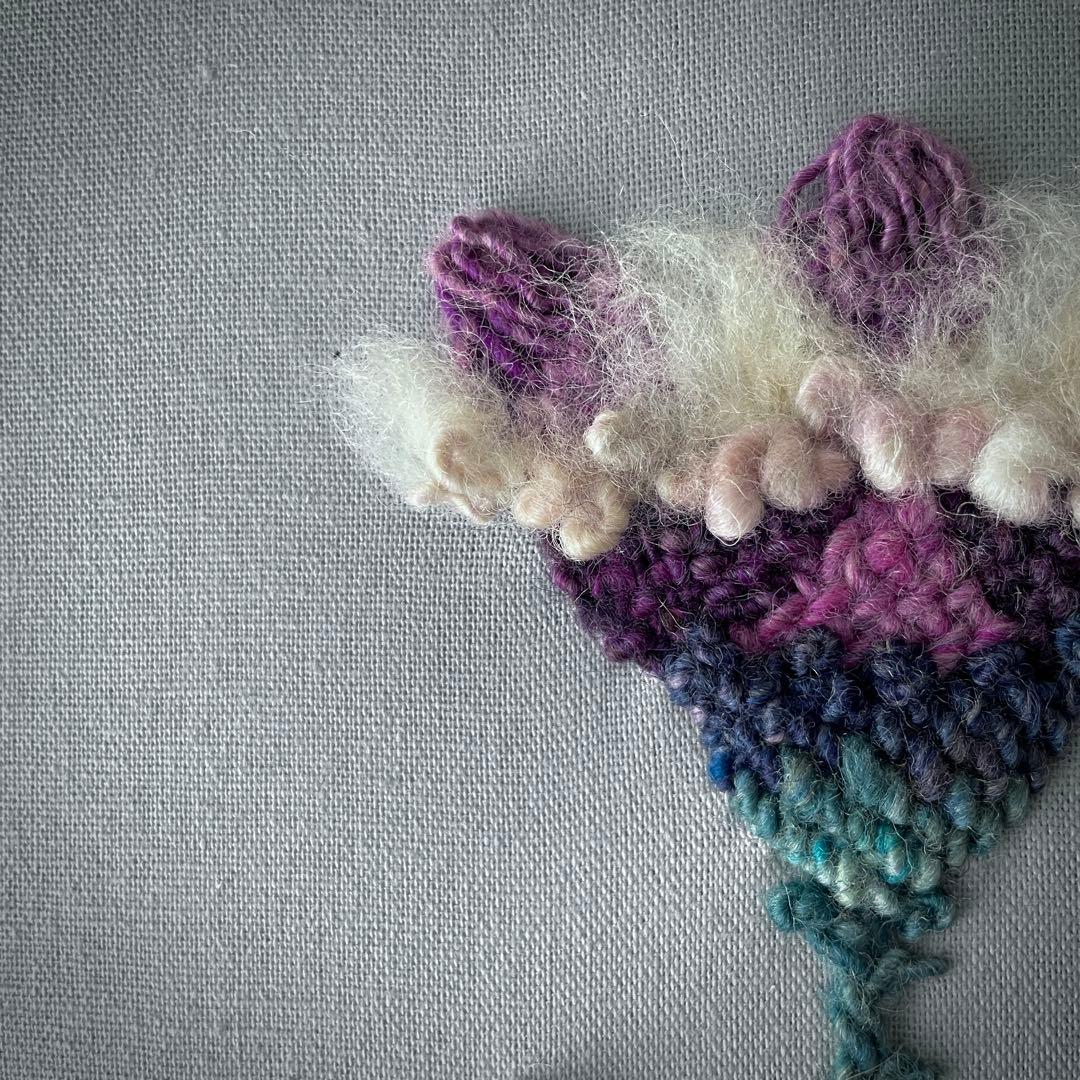 【一点もの】『手紡ぎ糸のお花. i'』手刺繍ファブリックパネル
