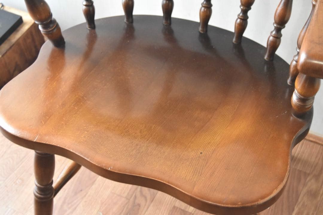 飛騨産業 キャプテンチェア