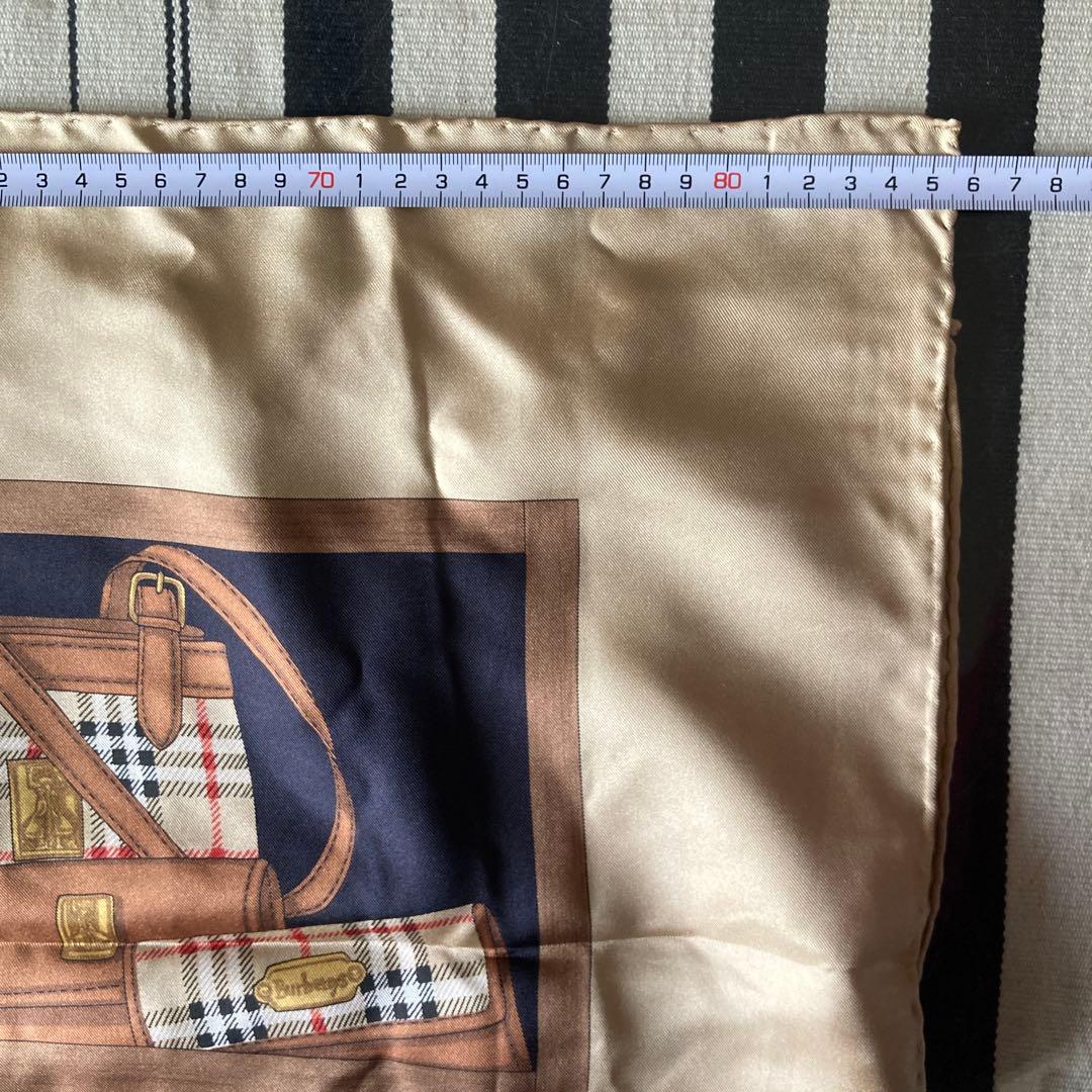 美品|Burberrys 大判シルクスカーフ バーバリーギフト柄　86センチ正方